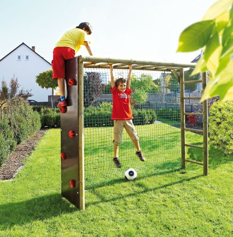 Klettergerüst im Garten eine fantastische Spielecke für