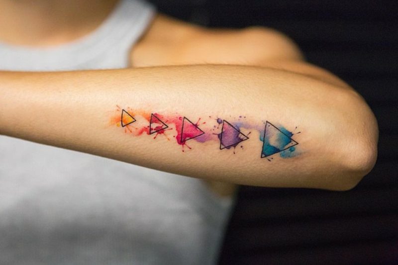 Watercolor Tattoo geometrisch moderner Look