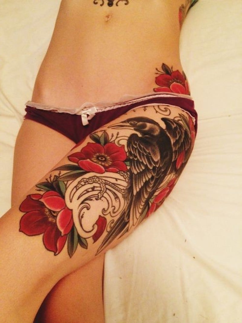 Wikinger Tattoo auf Damenkörper