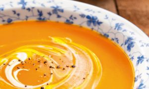 Rezepte mit Herz Kürbissuppe mit Sahne