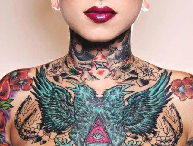Die Tendenz bei den Frauen Tattoos