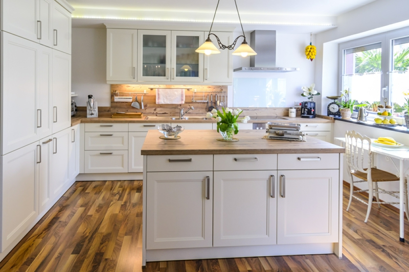 Küche selber bauen: Tipps und Ideen für die kleine Wohnung