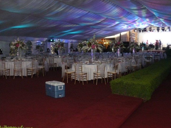 Hochzeitsfeier im Zelt
