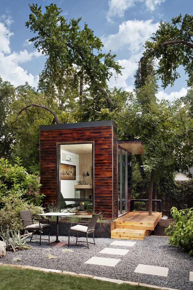 Holzhaus im Garten bauen oder kaufen?
