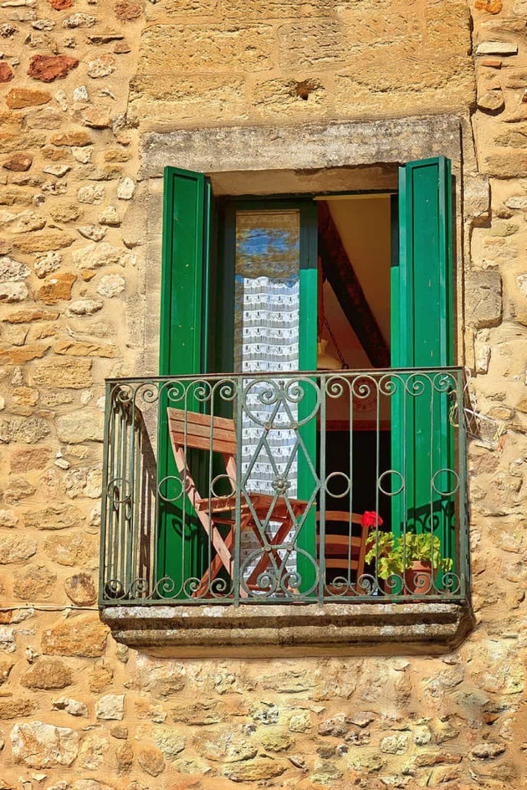 Französischer Balkon mit Absturzsicherung Fenster