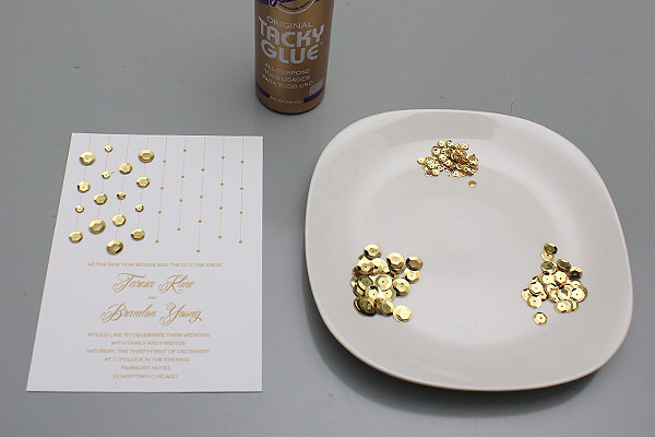 Hochzeitskarten selber machen und mit goldenen Pailletten aufpeppen 