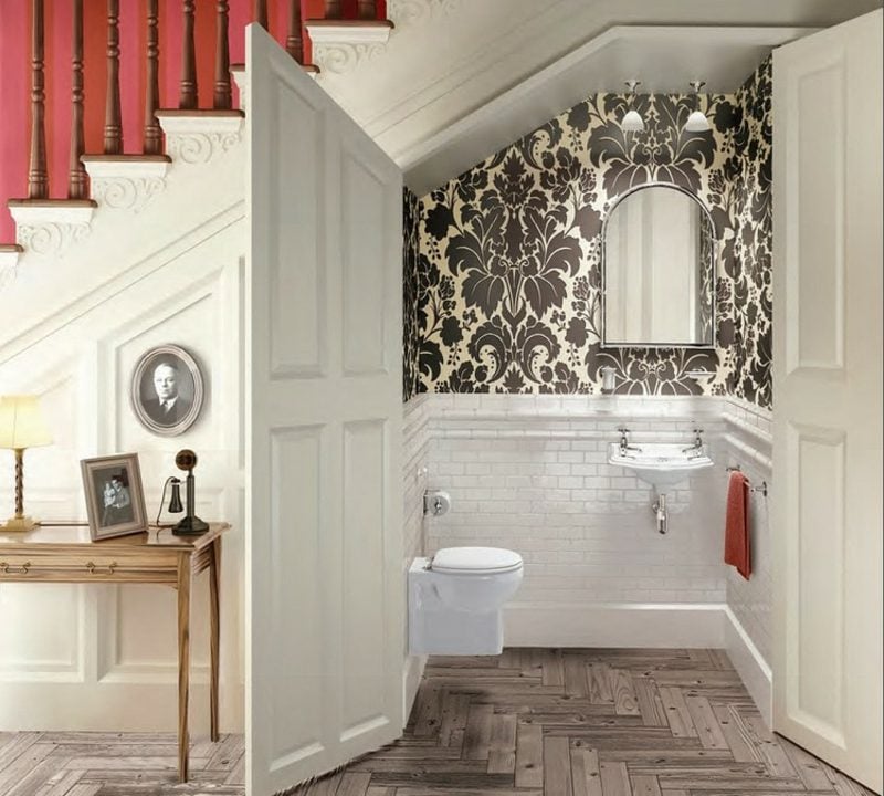 Gäste WC Gestaltung Beispiele unter der Trepe Tapeten originell