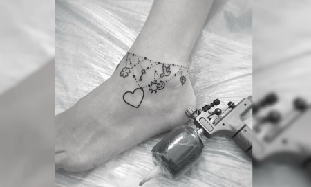 Die Fuß Tattoo Kette ist das gewisse Etwas, das jede Frau braucht, um mehr männliche Achtung auf sich zu richten, und auch eine mondäne Zier am Knöchel