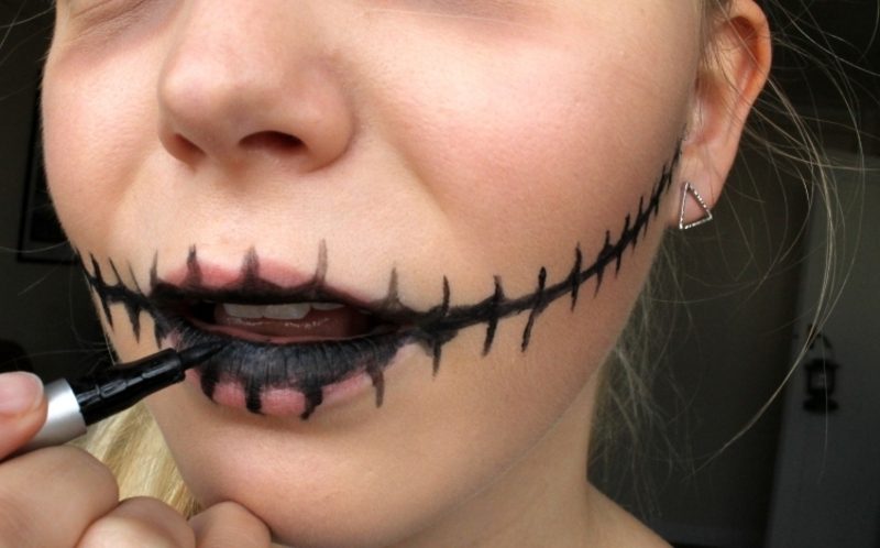 Halloween Make up einfach Zombie Mund schminken Eyeliner