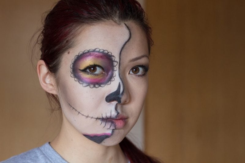 Halloween Make up einfach die Hälfte des Gesichts schminken La Catrina