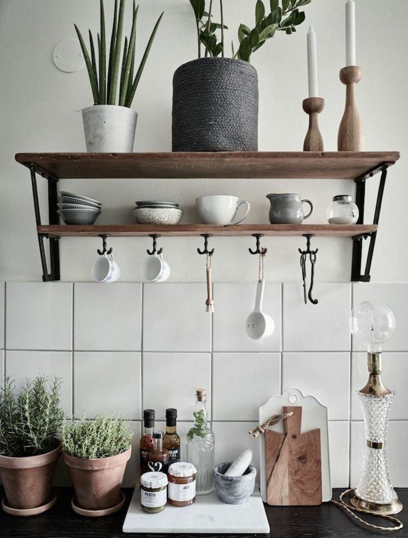 Küchenregale stilvoll Holz offen Wand