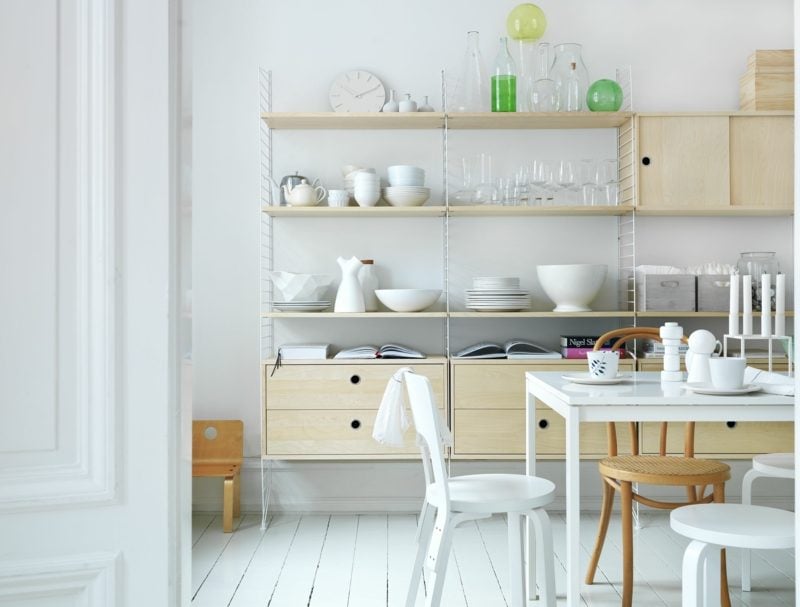 Küchenregale Wand Holz praktisch