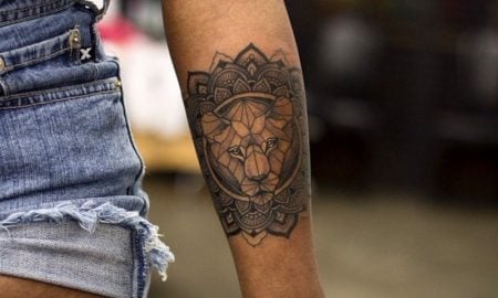 Tattoo Löwe Mandala Unterarm Frau