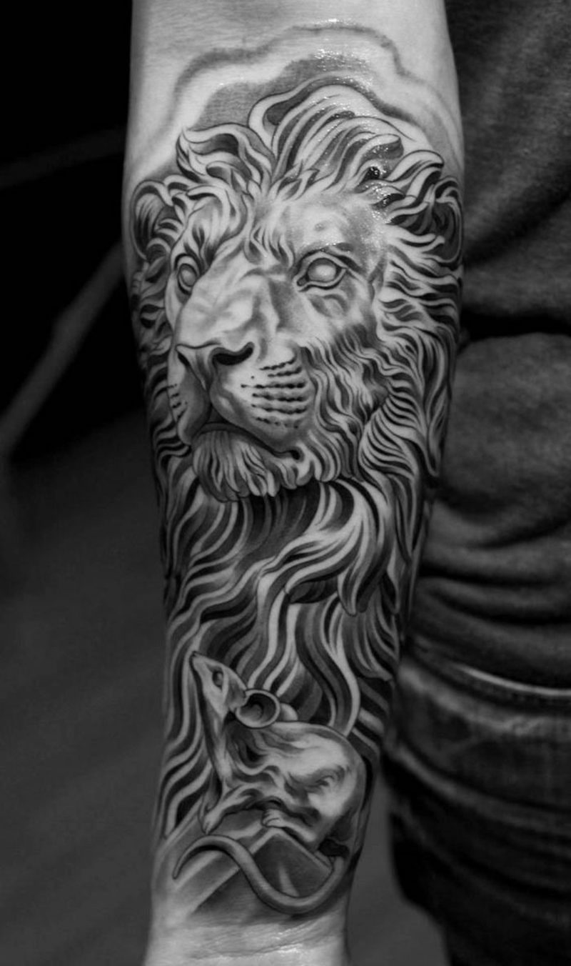 Tattoo Löwe Maus tolle Idee