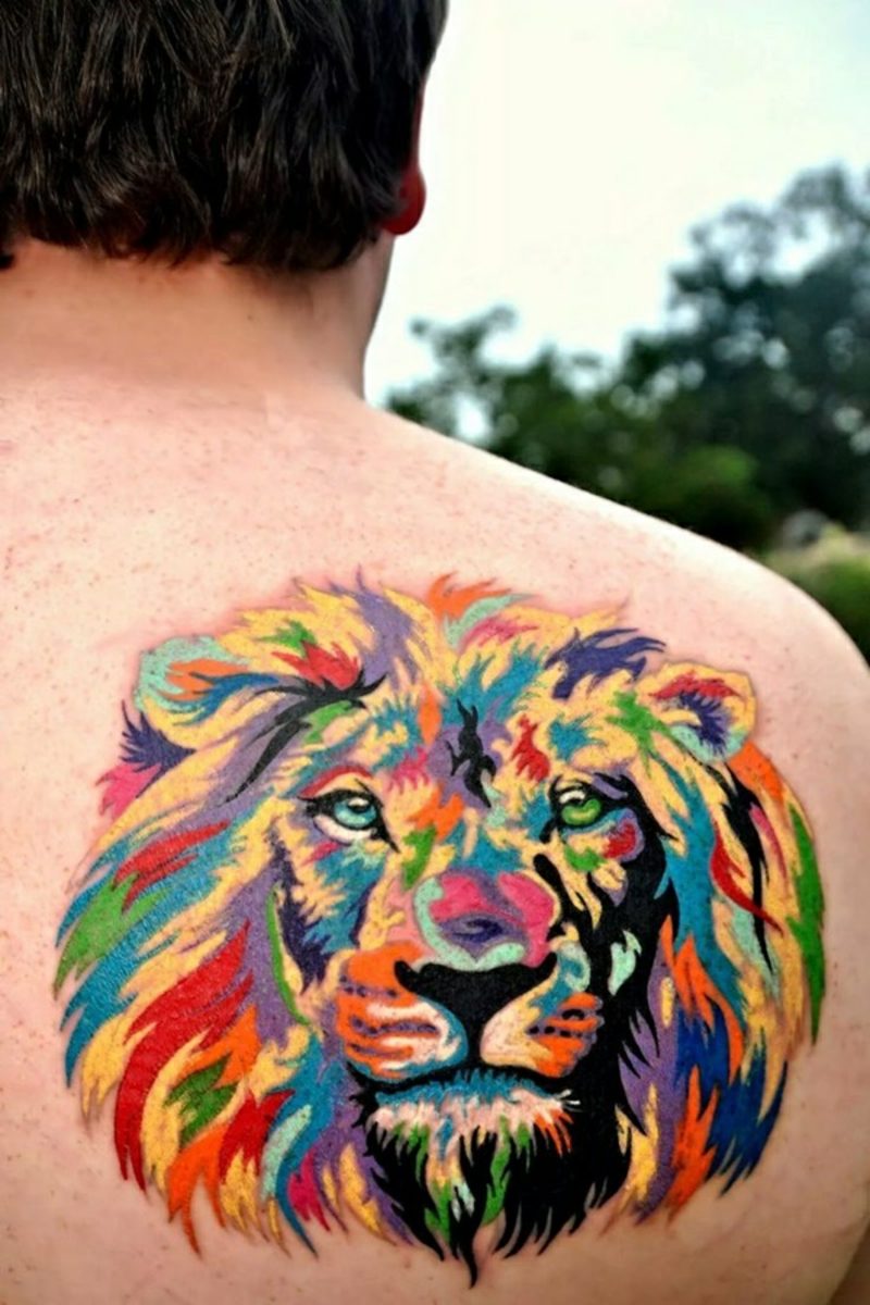Tattoo Löwe Wasserfarben Mann