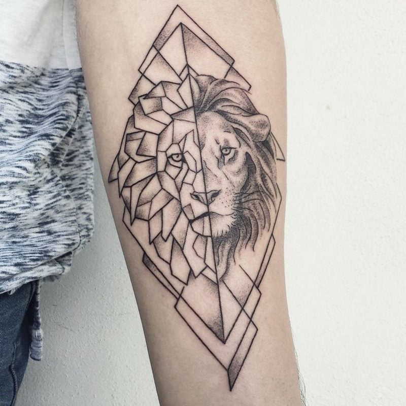 Tattoo Löwe geometrisch stilvoller Look