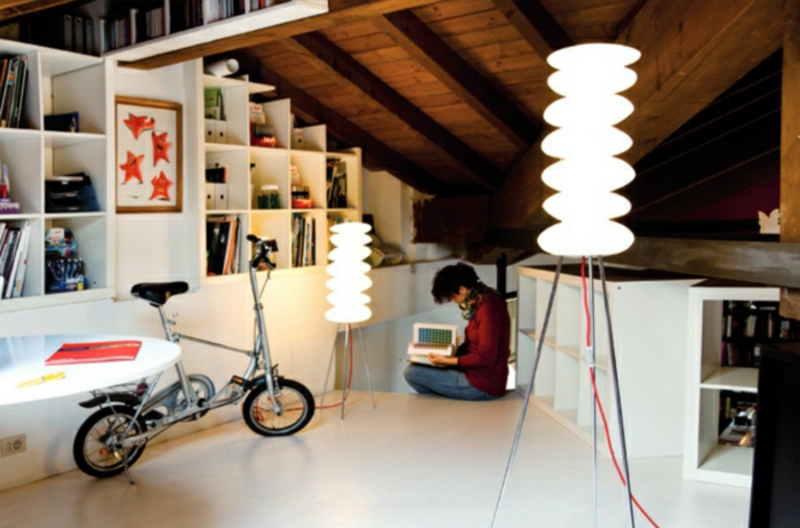 Stehlampen modern als Blickfang im Interieur: inspirierende Ideen