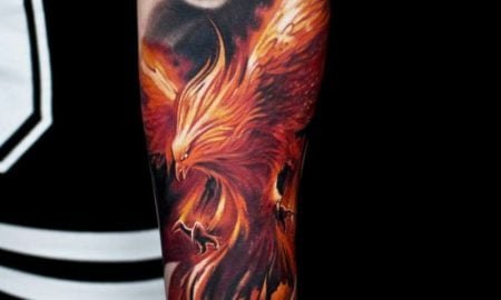 Phönix Tattoo eindrucksvoll Unterarm