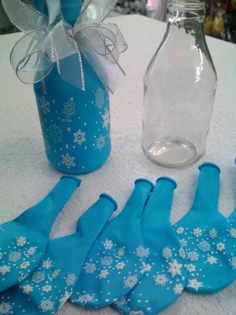 Tischdeko Taufe Flaschen dekorieren Ballons