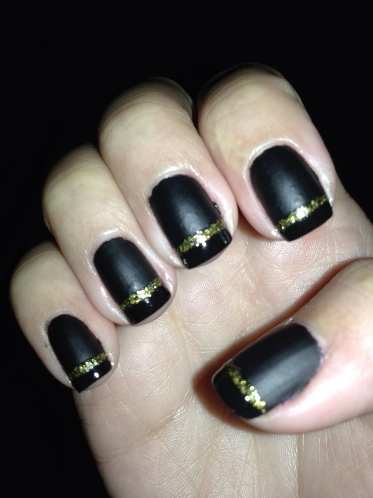 Gelnagel Schwarz Gold Matt Selber Machen Diy Anleitung 21 Ideen Nageldesign Zenideen