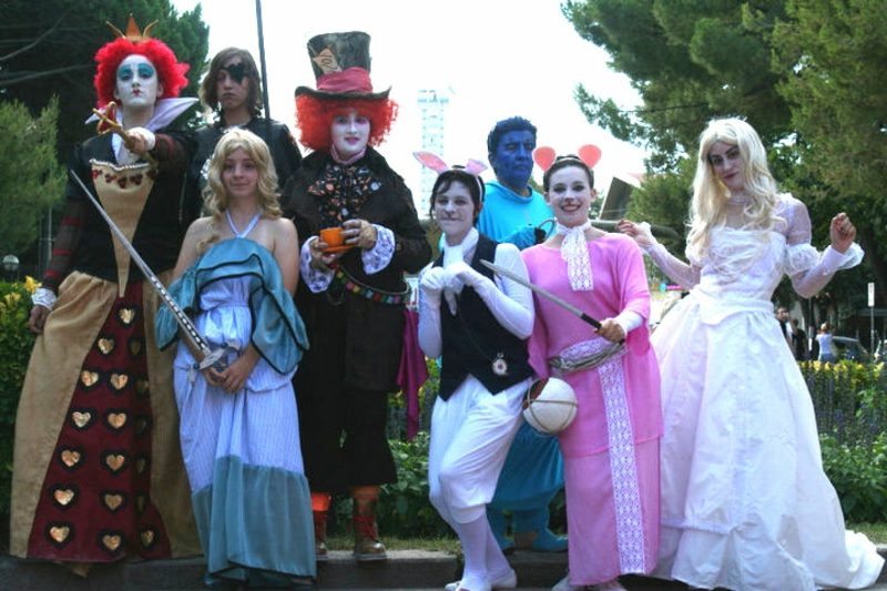 Alice im Wunderland Kostüm toller Gruppenlook