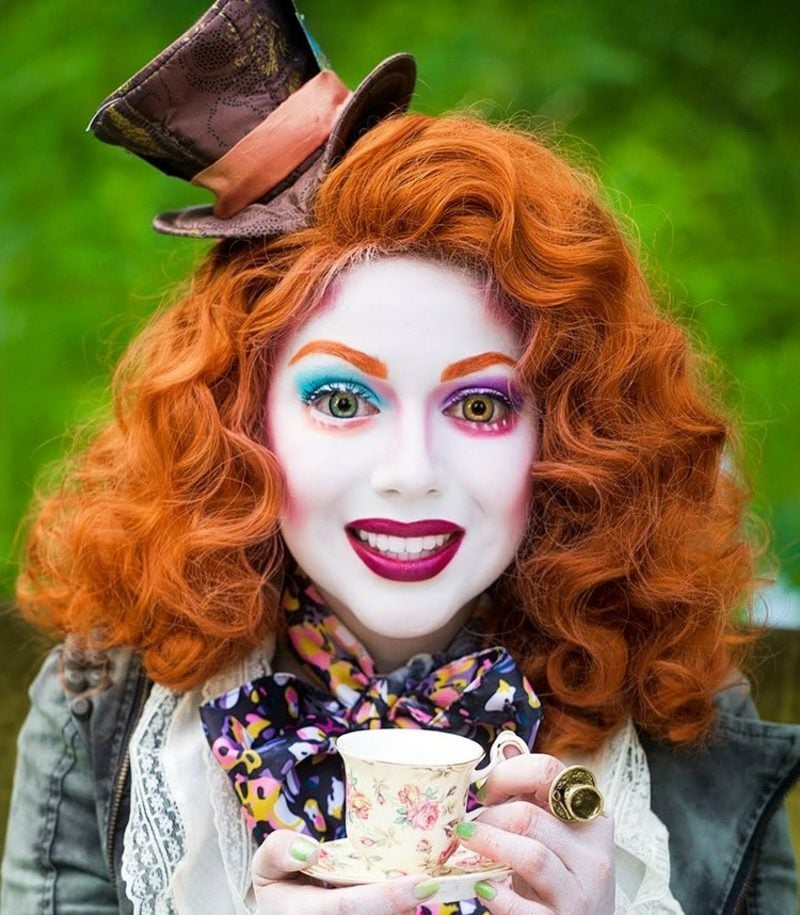 Alice im Wunderland Kostüm Hutmacher Make up Frau