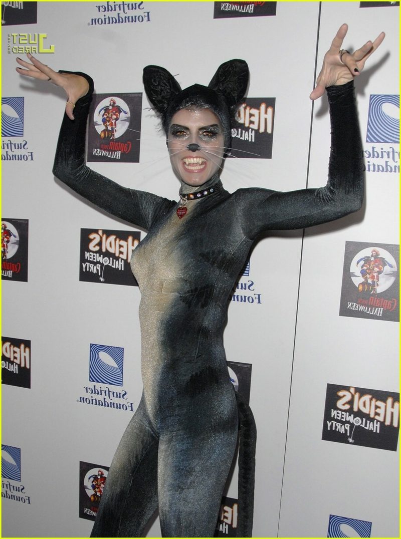 Halloween Kostüm Heidi Klum Katze eindrucksvoll