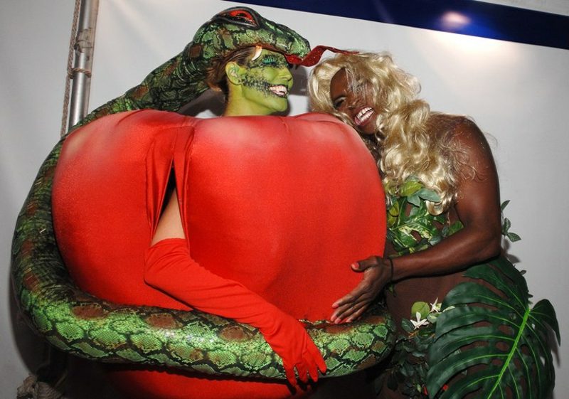 Halloween Kostüm Heidi Klum verbotene Frucht Schlange