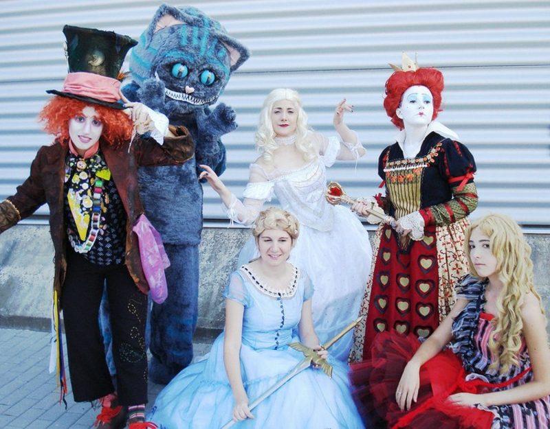 lustige Kostüme zum Karneval Alice im Wunderland