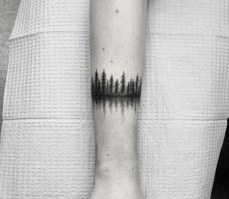 Wald Tattoo klein Unterarm