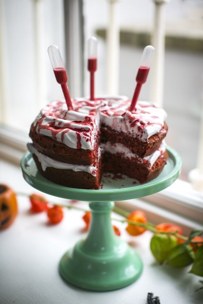 Halloween Kuchen Rezepte - blutige Torte selber machen