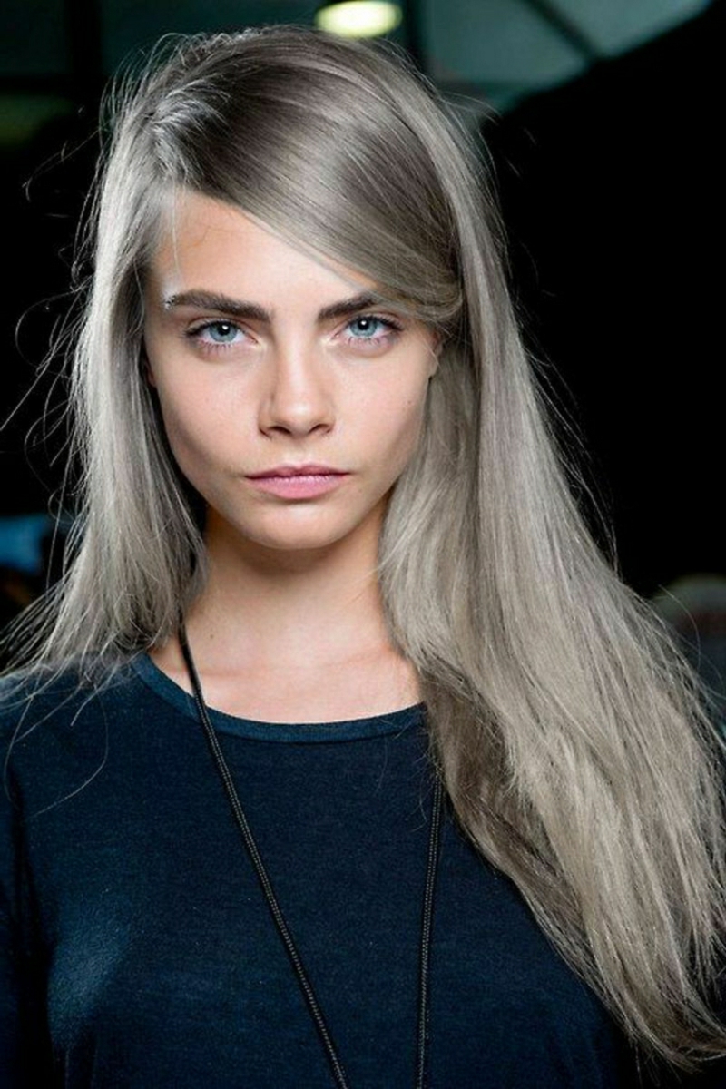 Haarfarbe Silberblond als Frisurentrend – stilvoll und facettenreich