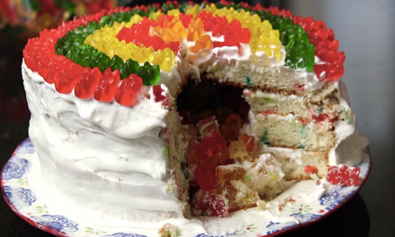 Gummibärchen Torte leckeres Rezept Geburtstag