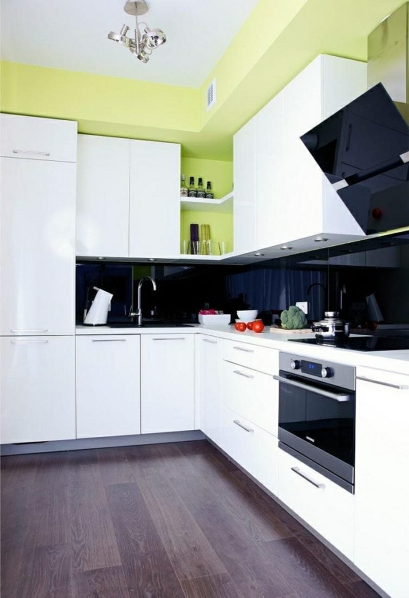 Küche streichen Pastellgrün Weiss