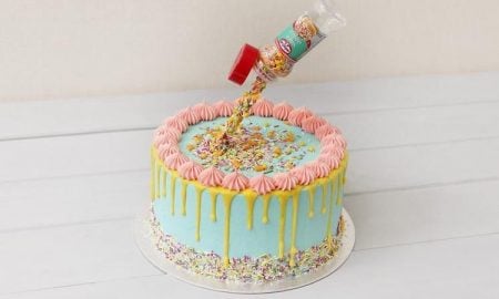 Gravity Cake mit Konfetti Kindergeburtstag