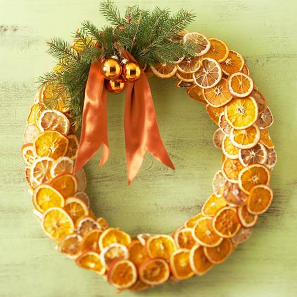 Weihnachtskranz getrocknete Orangenscheiben