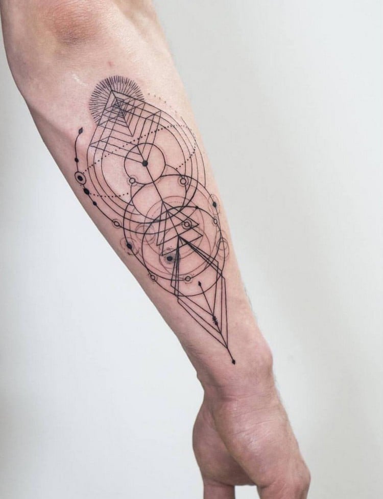 coole Tattoos für Männer geometrische Figuren kompliziert