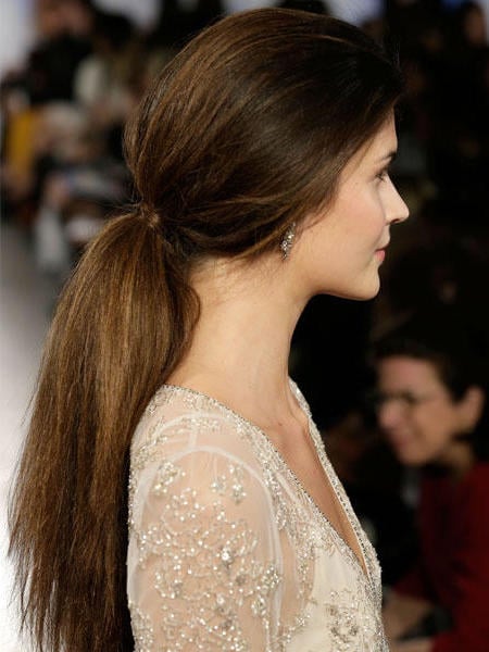 Einfache schnelle Frisuren für den Alltag lange Haare: toupierte Schwanz