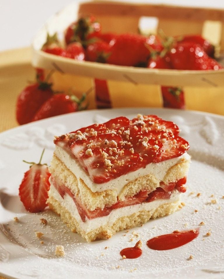 Erdbeer-Tiramisu: 3 faszinierende Rezepte für das italienische Dessert ...