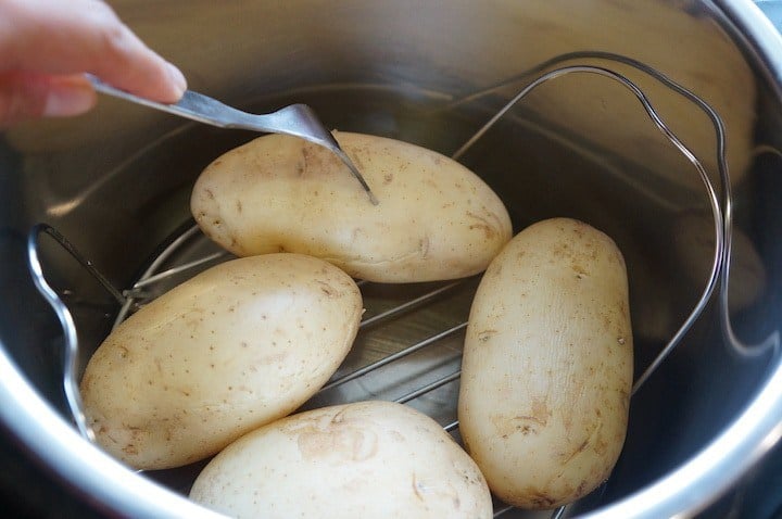 Kartoffeln kochen Garprobe machen
