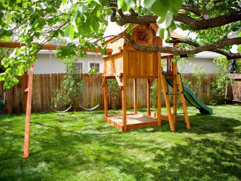 Spielplatz für Kinder im Garten anrichten Ideen und Tipps