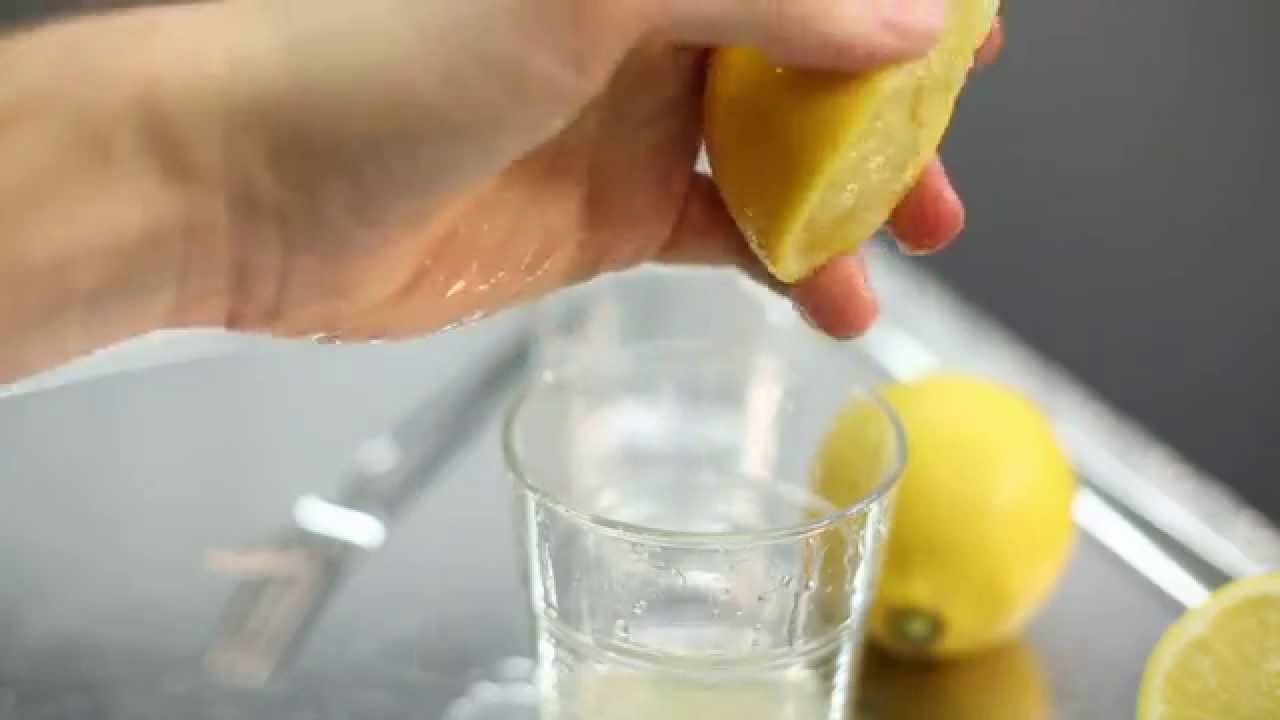 Zitrone auspressen Zubereitung Soße