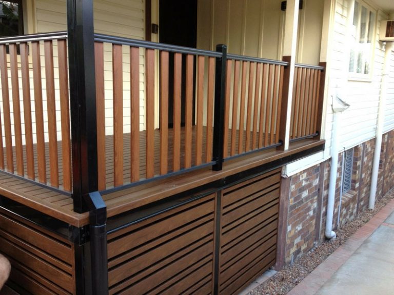 Balkonverkleidung aus Holz, Stoff oder Metall moderne Ideen