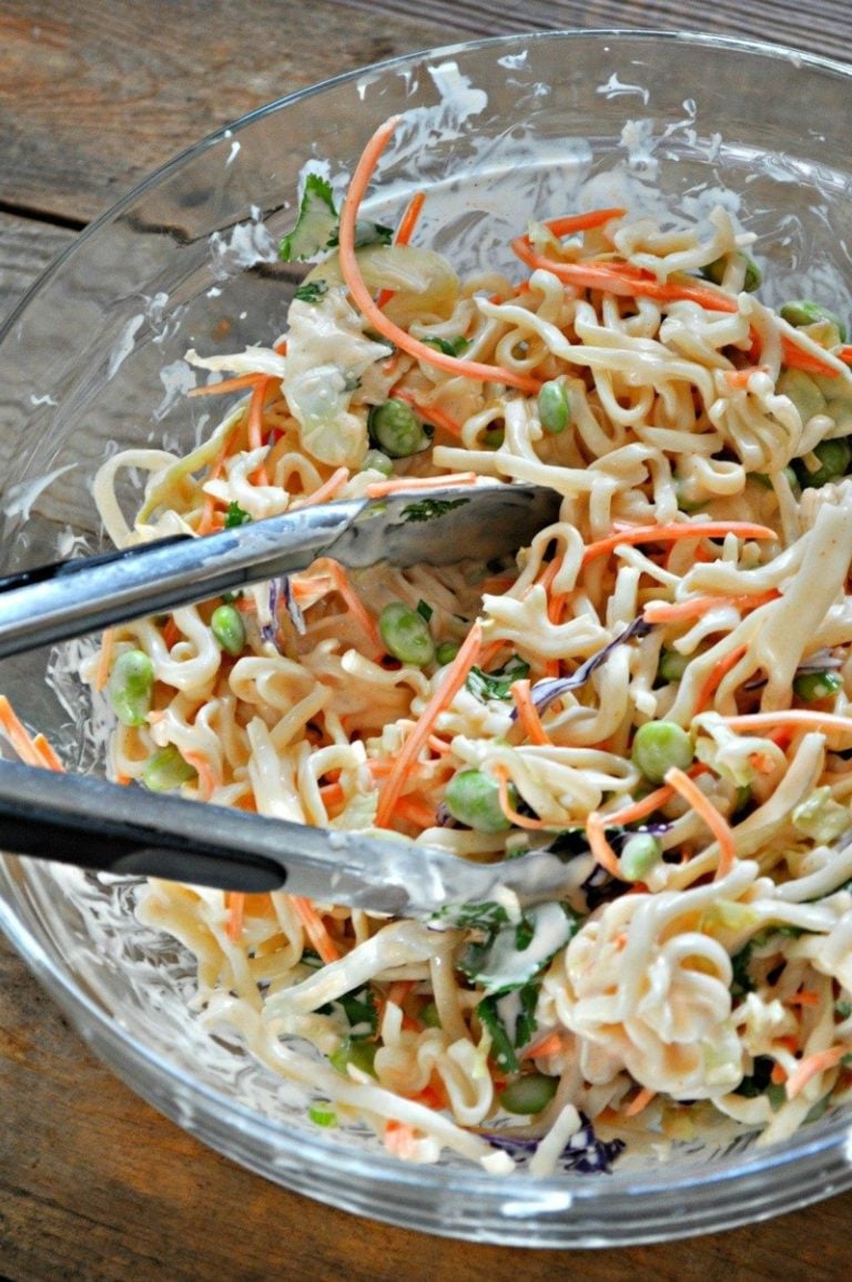 Yum Yum Salat: 3 Rezepte für das leckere asiatische Salat mit Nudeln ...