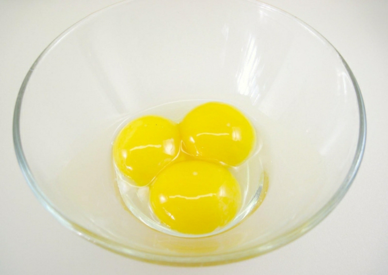 Gesichtsmaske mit Hausmitteln Eier