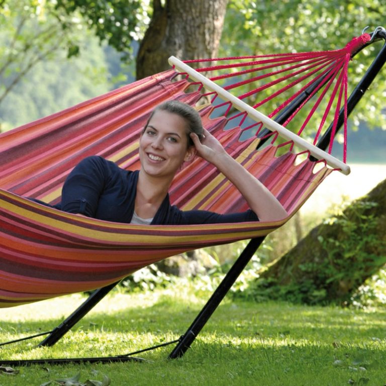 Hängematte mit Gestell moderne Designs für den Garten