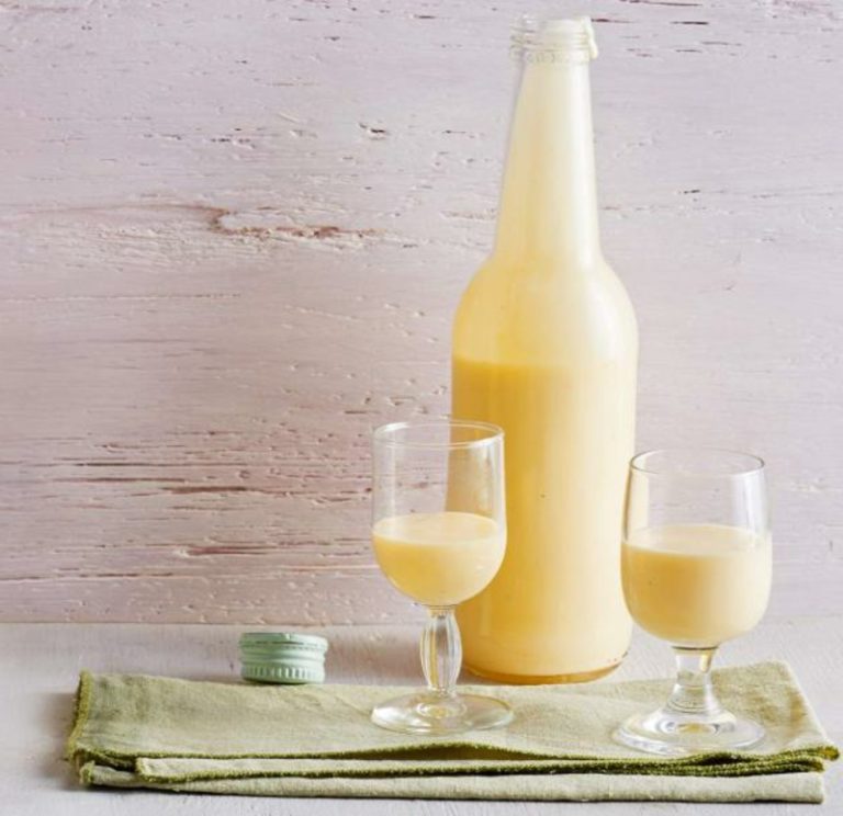 Eierlikör Rezept So lässt sich das beliebte Getränk selber zubereiten! ZENIDEEN