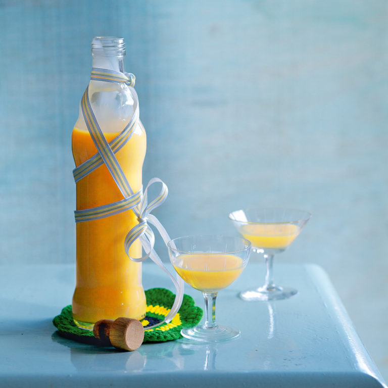 Eierlikör Rezept So lässt sich das beliebte Getränk selber zubereiten! ZENIDEEN