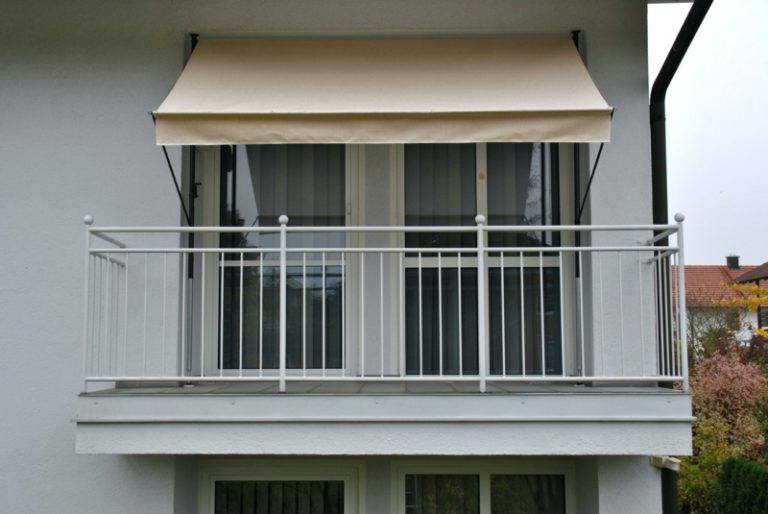 Markise Balkon eine herrliche Variante für Sonnen und Sichtschutz