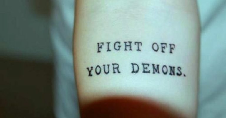 Depression Tattoo 24 Ideen mit einer starken Botschaft